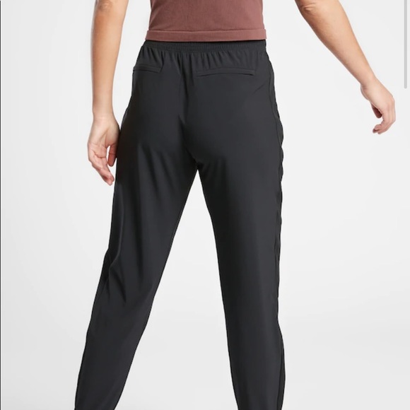 Athleta Brooklyn Jogger NWT - Picture 2 of 11